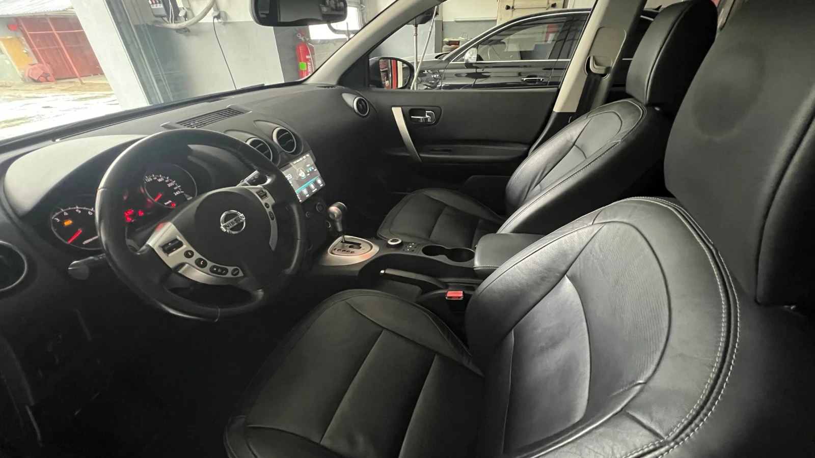Nissan Qashqai, снимка 4 - Автомобили и джипове - 54414685