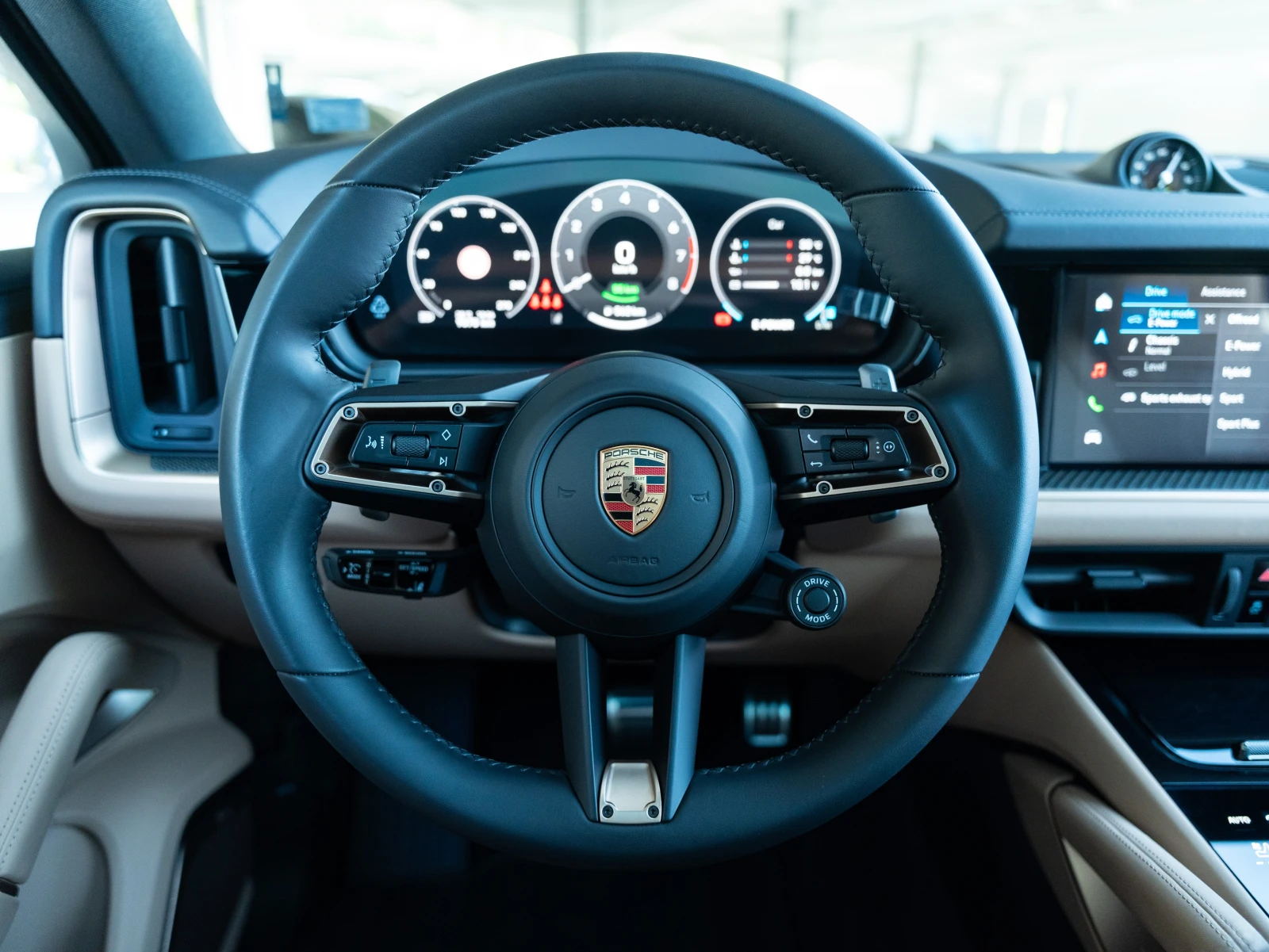 Porsche Cayenne E-Hybrid Coupe, снимка 8 - Автомобили и джипове - 54746021