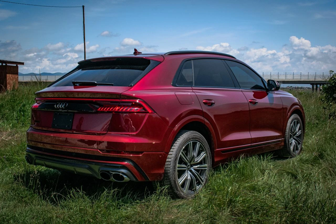Audi SQ8 Налична в София перфектна ФУЛЛ АВТО КРЕДИТ , снимка 6 - Автомобили и джипове - 55013820