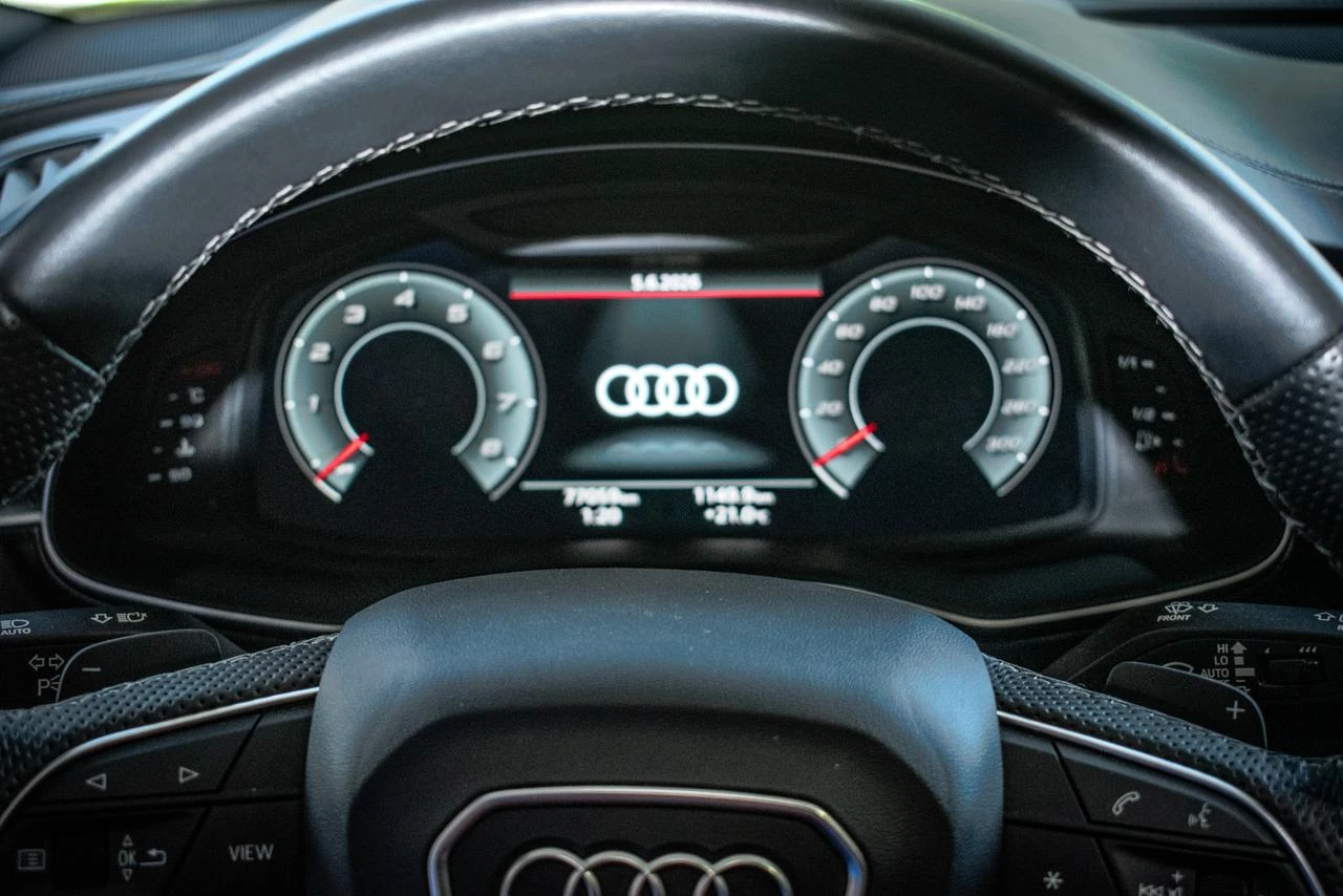 Audi SQ8 Налична в София перфектна ФУЛЛ АВТО КРЕДИТ , снимка 10 - Автомобили и джипове - 55013820
