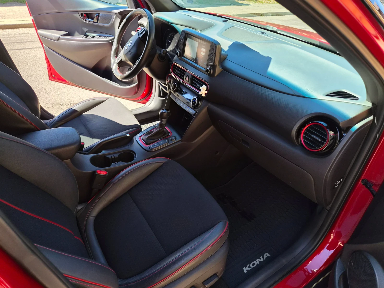 Hyundai Kona  1.6TGI 4WD, снимка 7 - Автомобили и джипове - 55977450