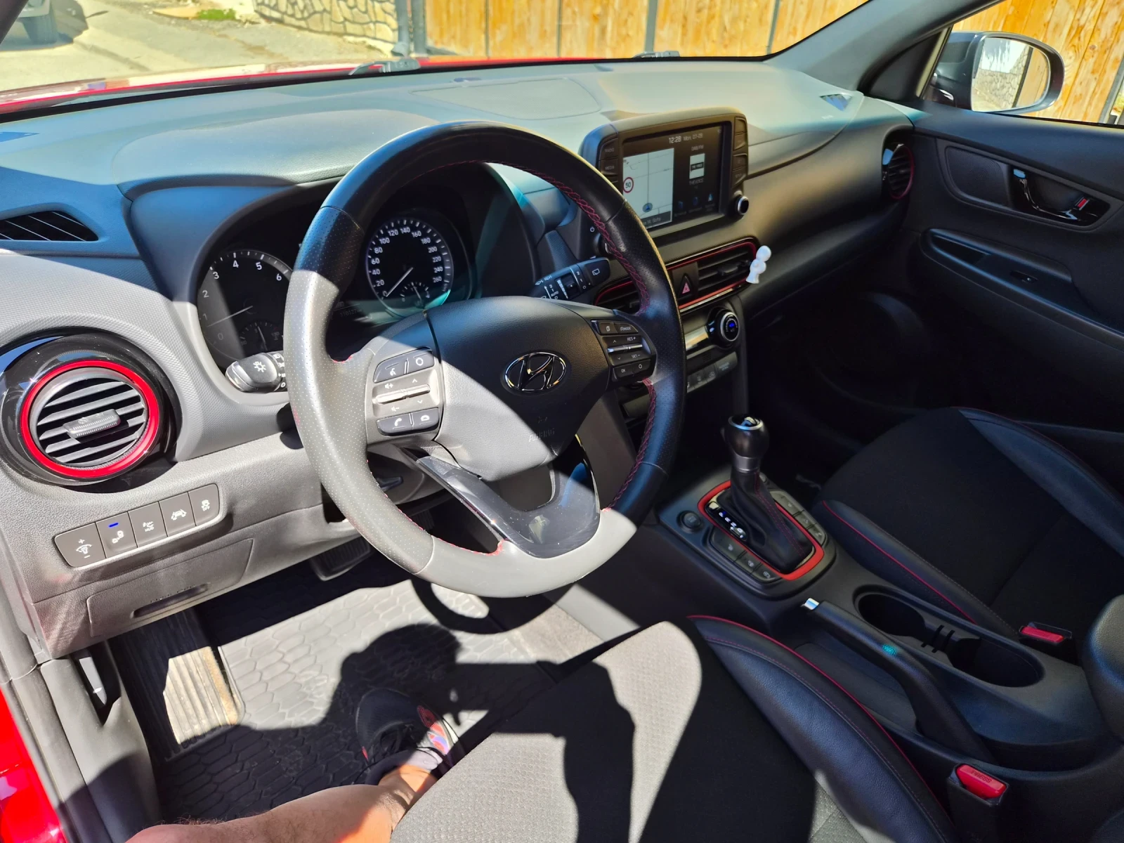 Hyundai Kona  1.6TGI 4WD, снимка 6 - Автомобили и джипове - 55977450