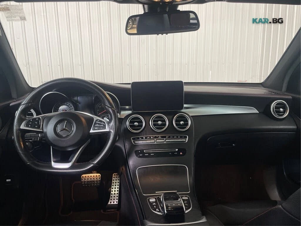 Mercedes-Benz GLC 43 AMG 4MATIC* BURMESTER* 360* PANO* ПОДГРЕВ* КОЖА* , снимка 4 - Автомобили и джипове - 56083477