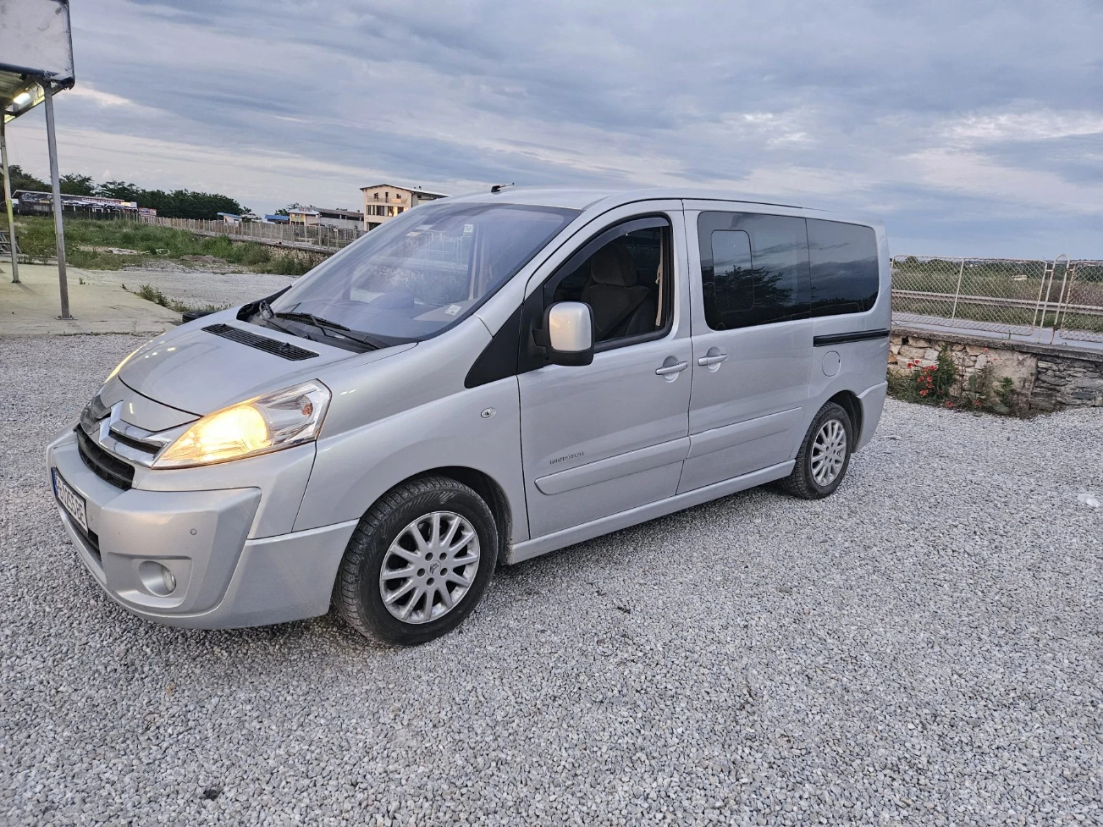Citroen Jumpy 2.0 HDI - изображение 3