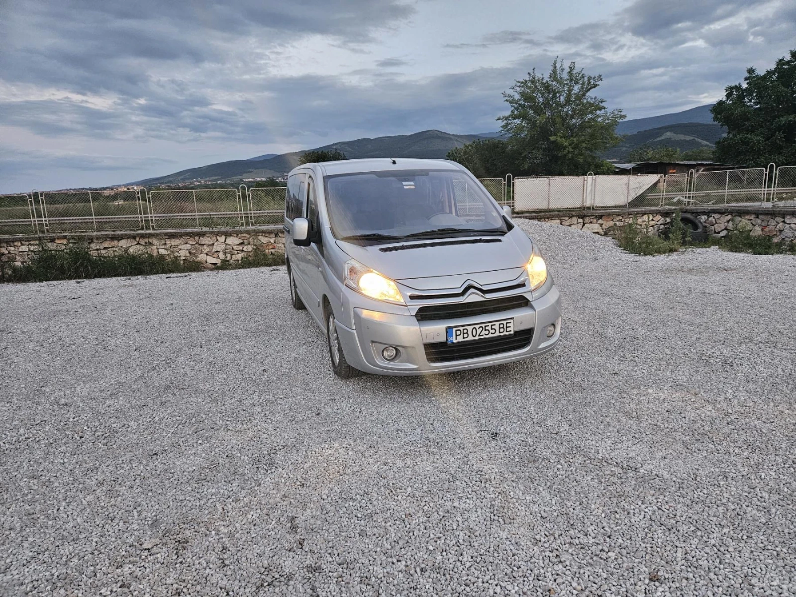 Citroen Jumpy 2.0 HDI - изображение 2