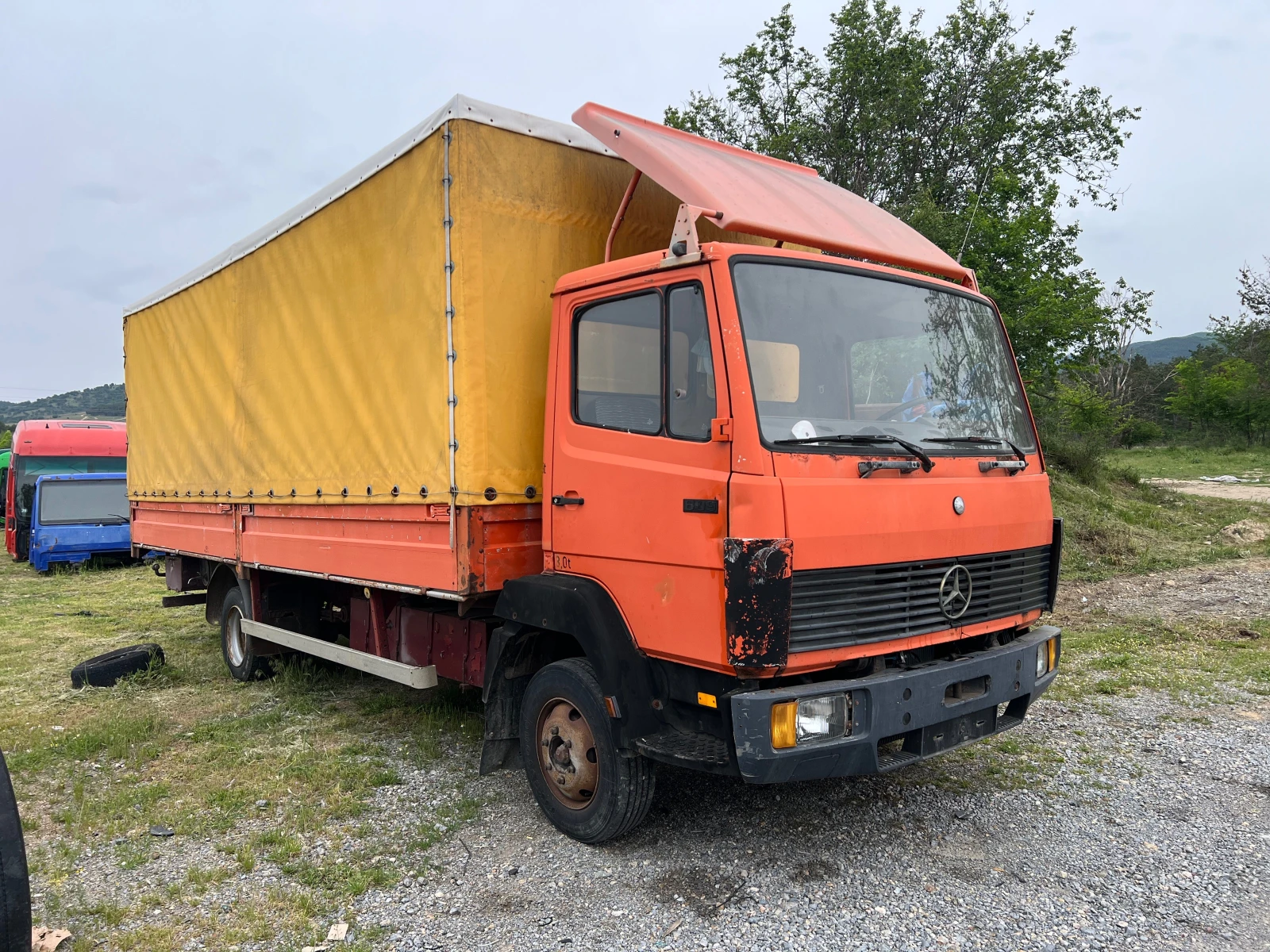 Mercedes-Benz 814 6 цилиндъра  - изображение 2