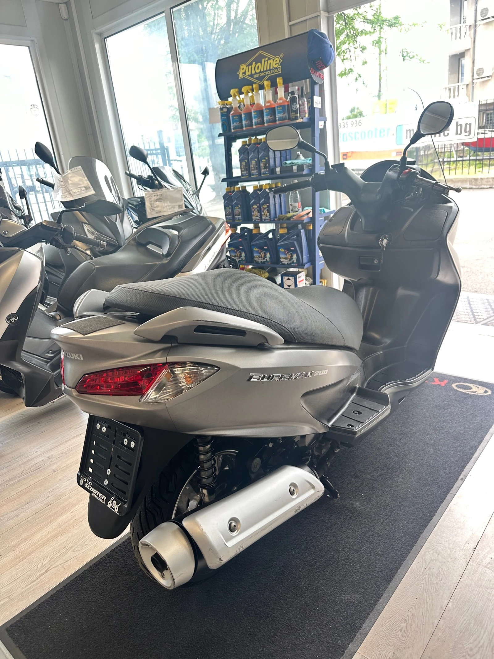 Suzuki Burgman 200i ABS 07.2015г., снимка 8 - Мотоциклети и мототехника - 54780530