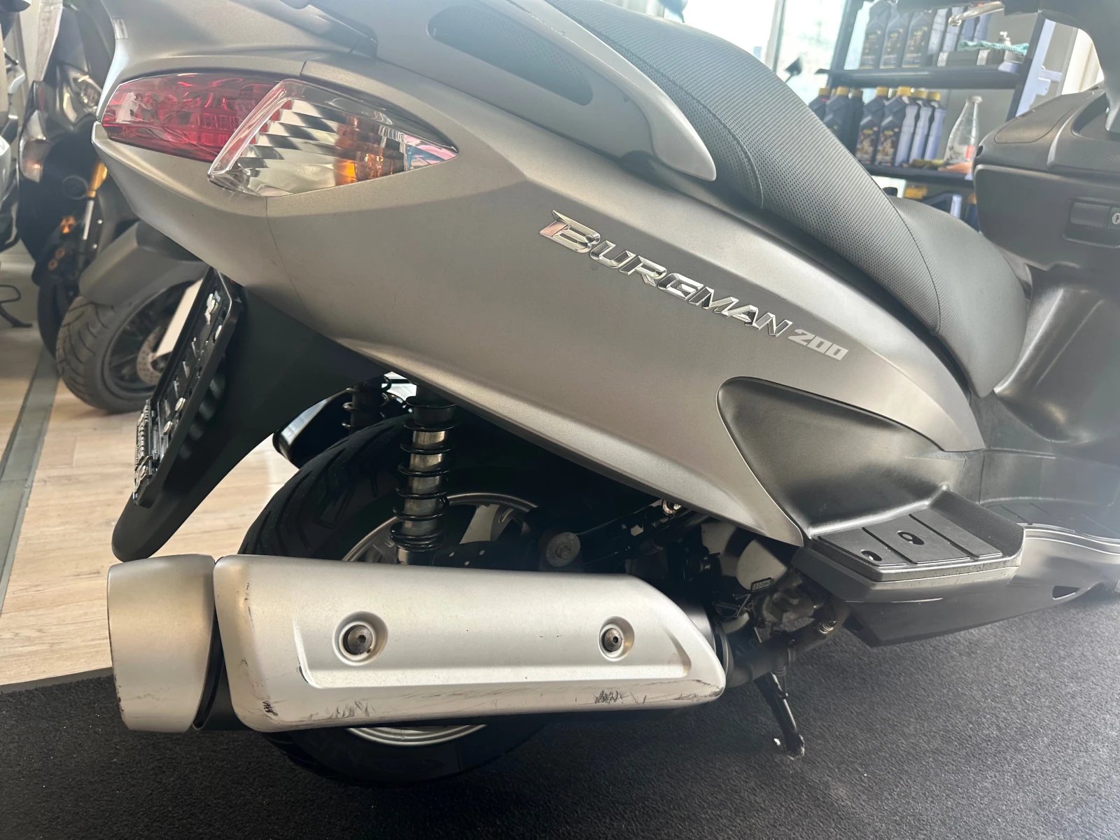 Suzuki Burgman 200i ABS 07.2015г., снимка 11 - Мотоциклети и мототехника - 54780530