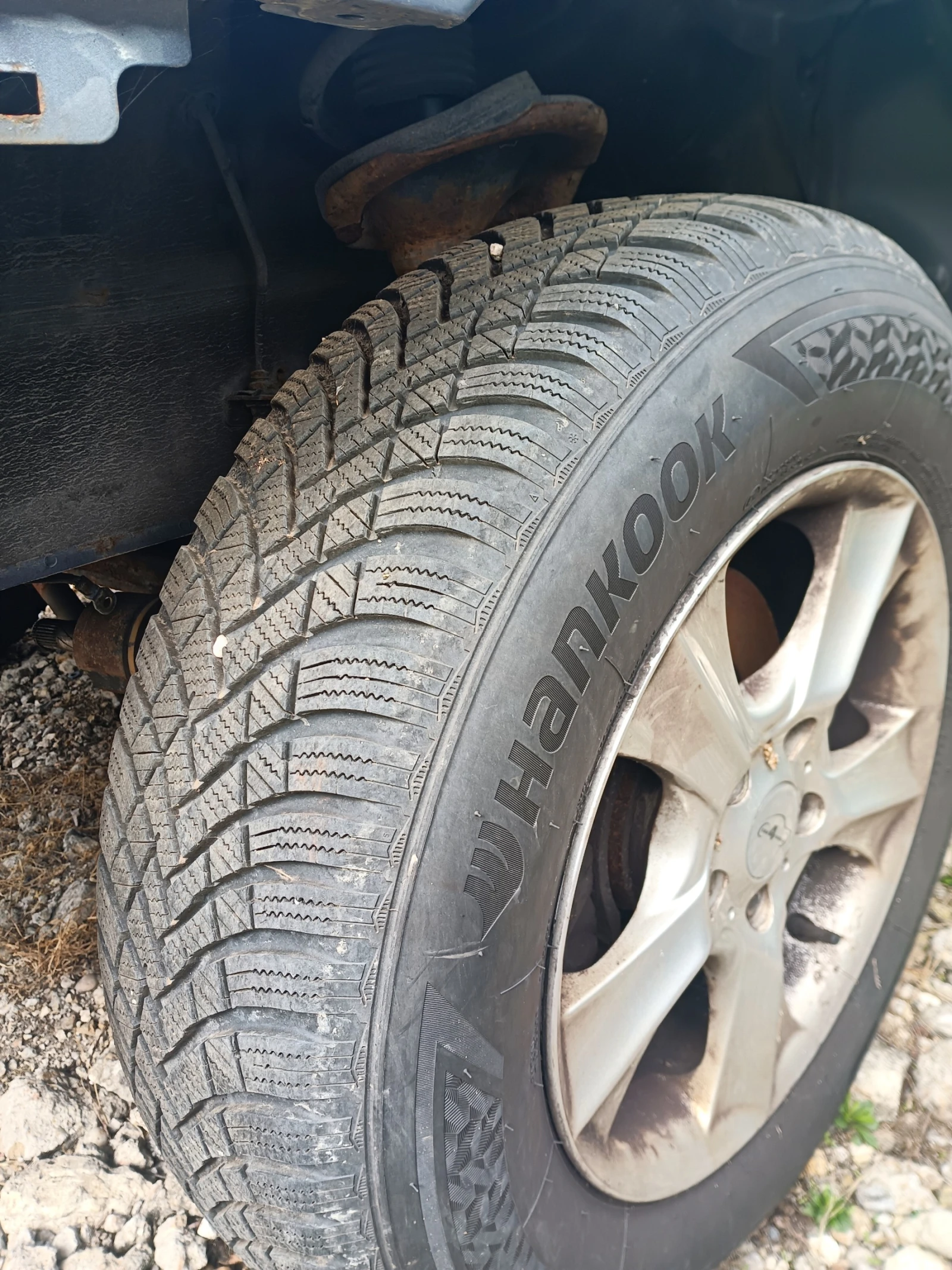    215/70R16  Mitsubishi Outlander | Mobile.bg   2