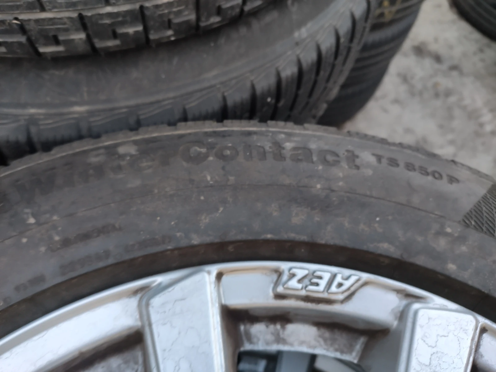 Гуми Зимни 225/60R17, снимка 8 - Гуми и джанти - 54086802