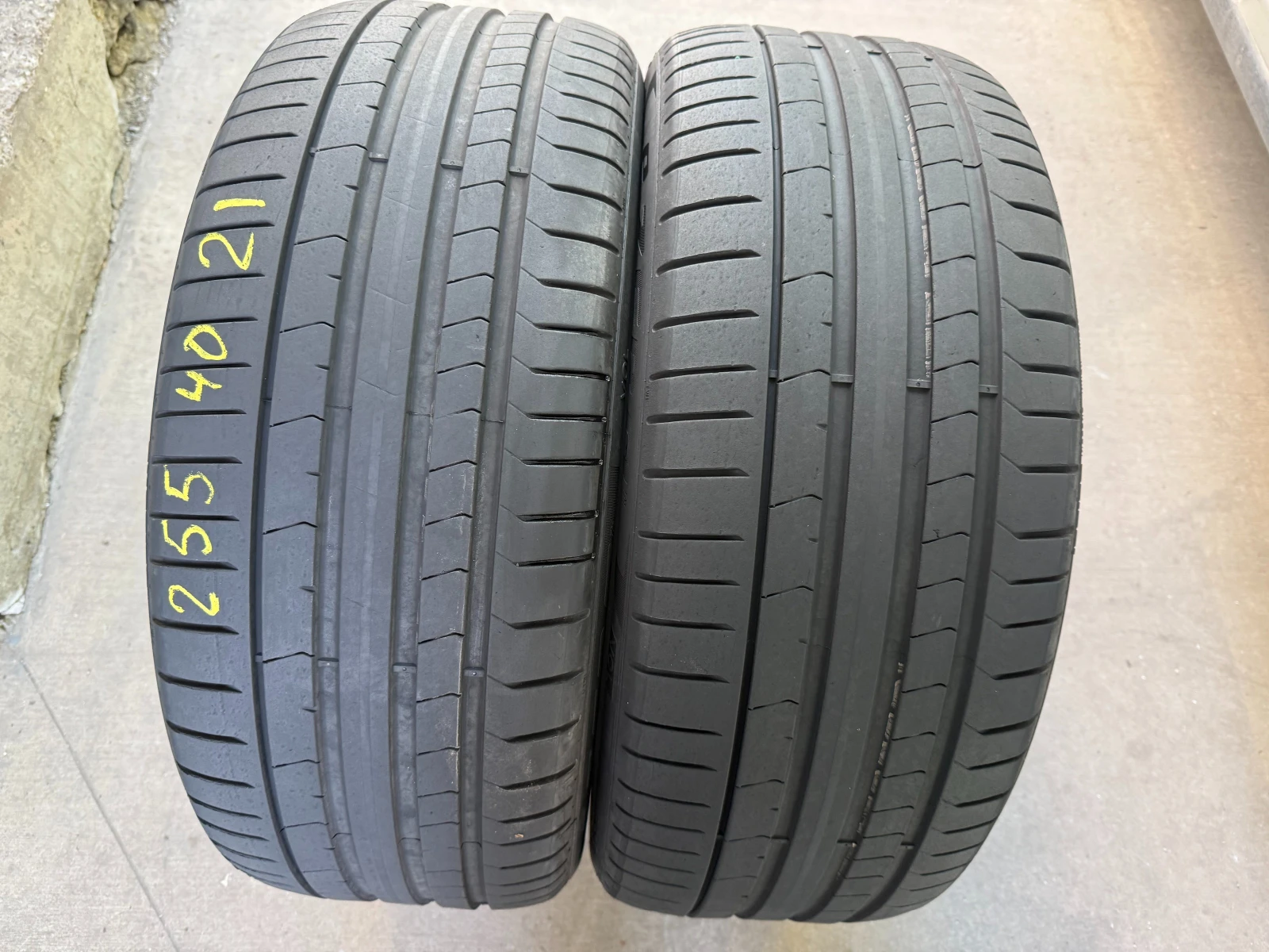 Гуми Летни 255/40R21