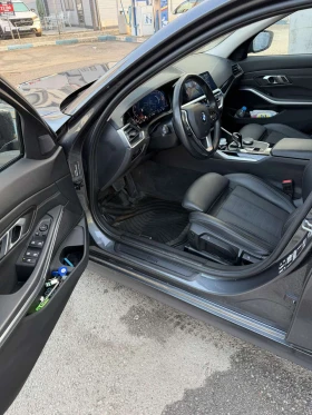 BMW 320 320i xDrive, снимка 8