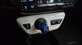 Toyota Prius 1.8 Хибрид , снимка 7