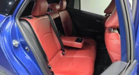 Toyota Prius 1.8 Хибрид , снимка 10