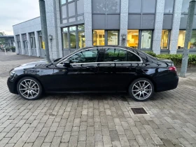 Mercedes-Benz E 400 4 MATIC, снимка 9
