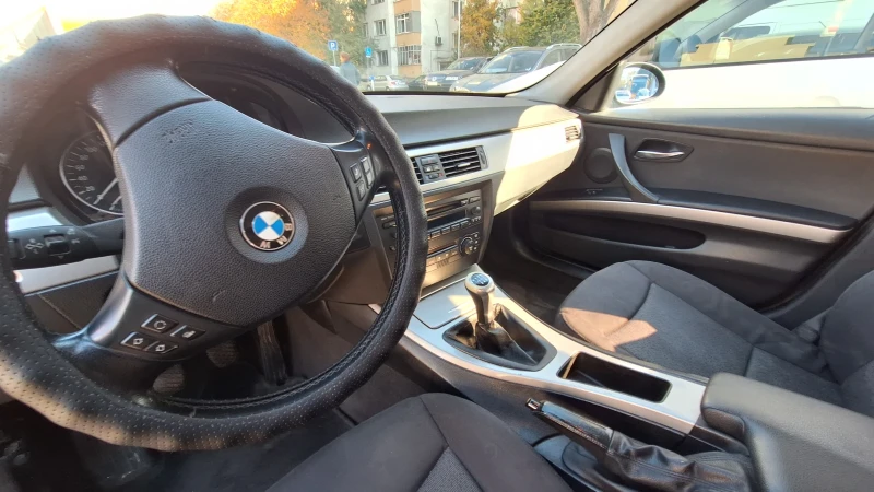 BMW 320, снимка 5 - Автомобили и джипове - 47878729