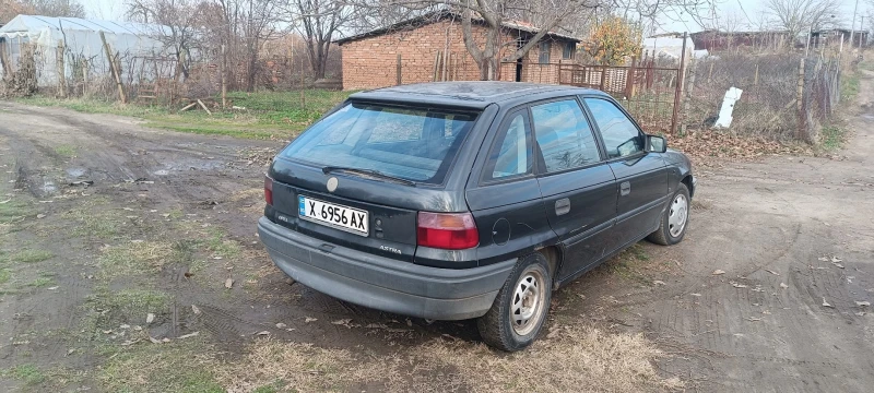 Opel Astra 1.4i, снимка 3 - Автомобили и джипове - 48370429