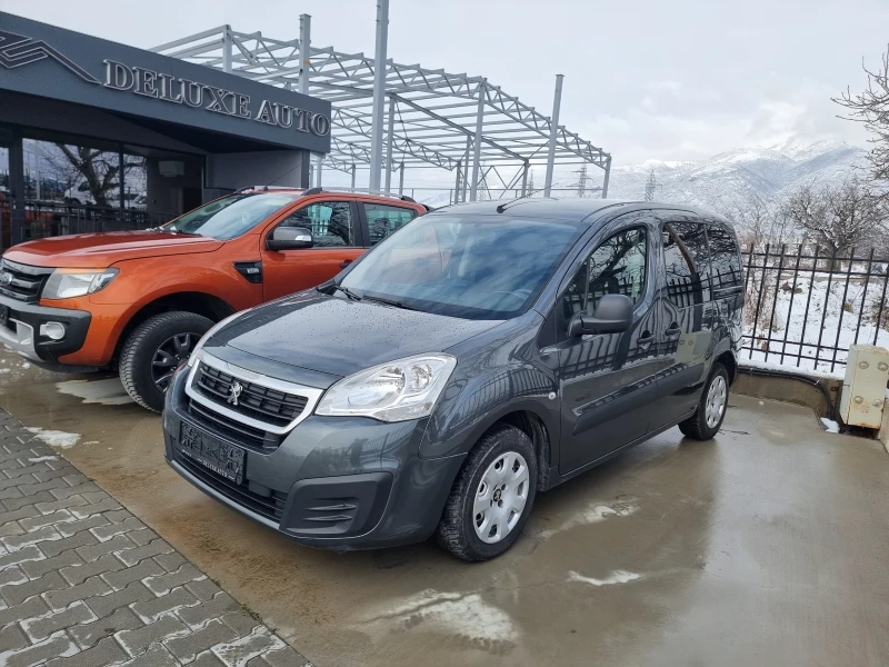 Peugeot Partner 1.6HDI, снимка 17 - Автомобили и джипове - 48681617