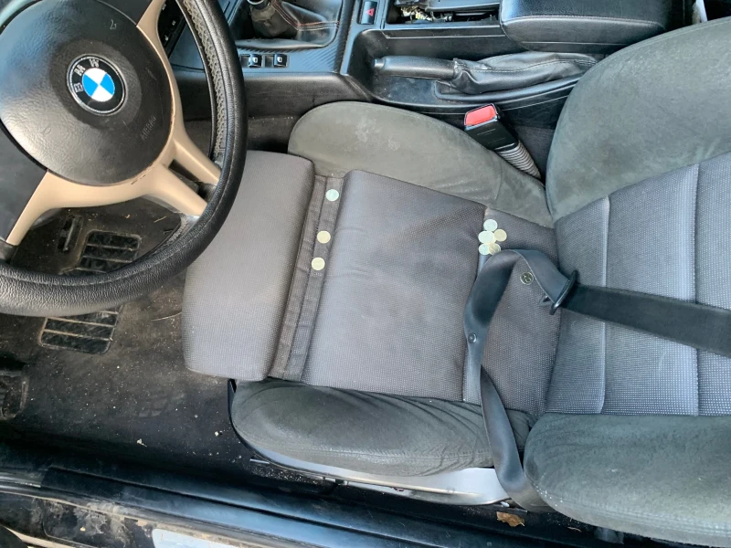 BMW 320, снимка 11 - Автомобили и джипове - 48688509