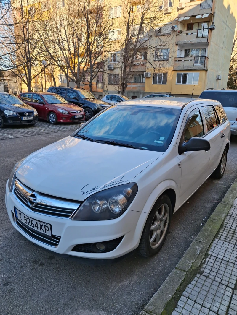 Opel Astra 1.7 cdti, снимка 2 - Автомобили и джипове - 48825044