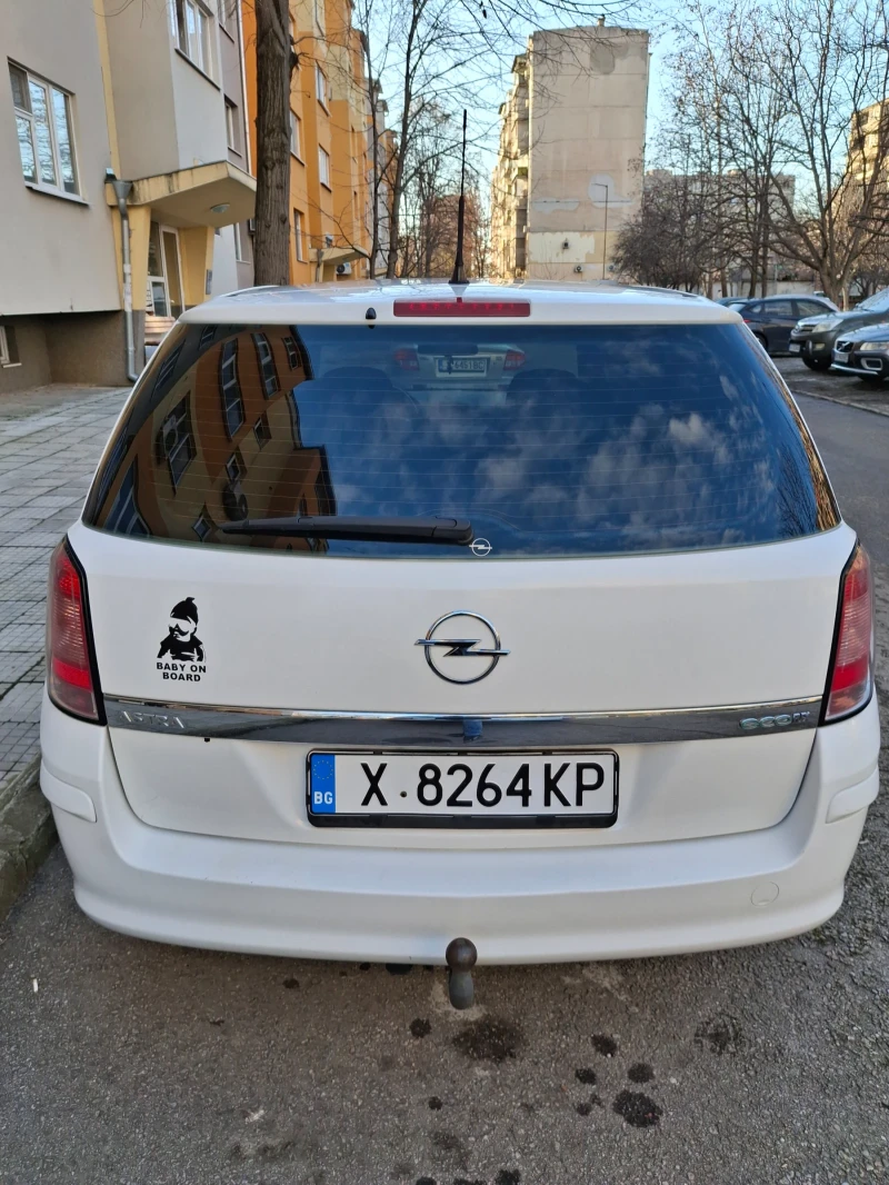 Opel Astra 1.7 cdti, снимка 4 - Автомобили и джипове - 48825044