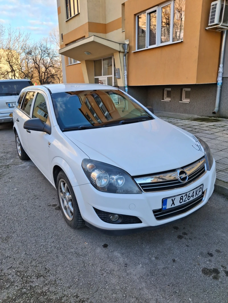 Opel Astra 1.7 cdti, снимка 3 - Автомобили и джипове - 48825044