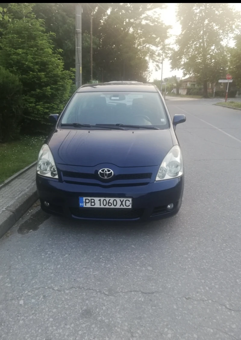 Toyota Corolla verso, снимка 1 - Автомобили и джипове - 49318661