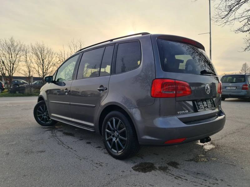 VW Touran FACE LIFT/R-LINE, снимка 5 - Автомобили и джипове - 49442143