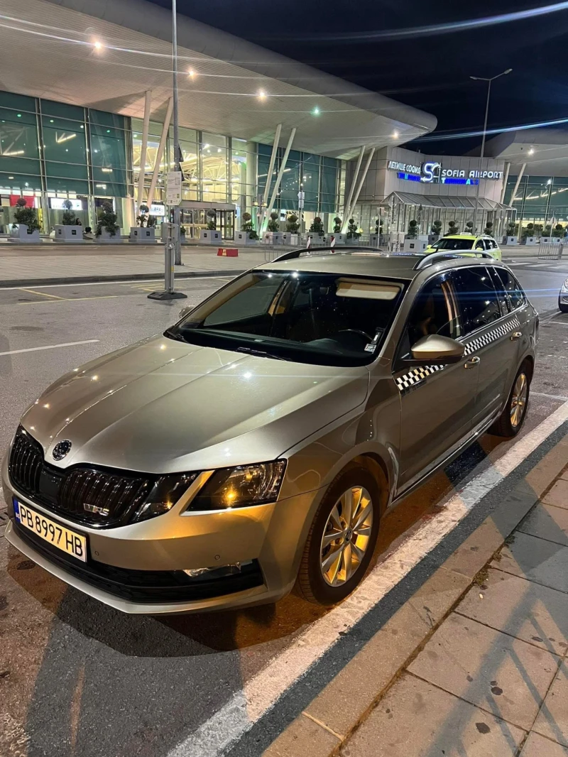 Skoda Octavia CNG - фабричен метан, снимка 4 - Автомобили и джипове - 49589703