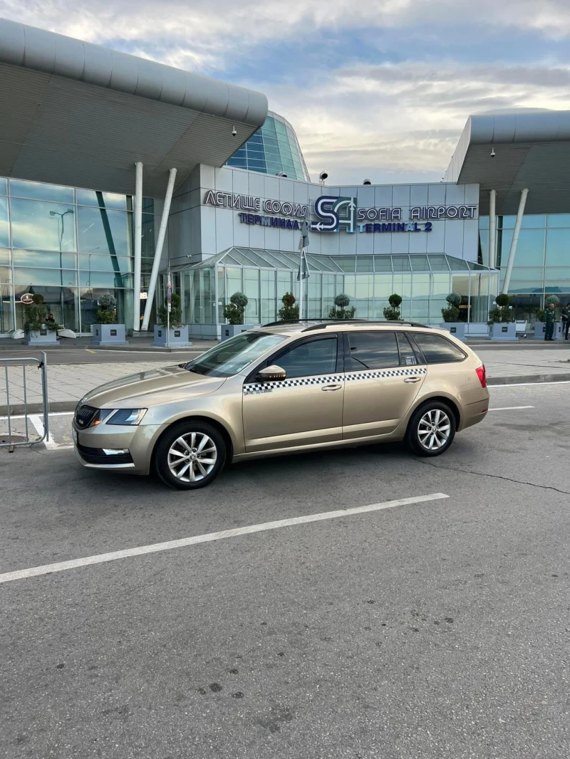 Skoda Octavia CNG - фабричен метан, снимка 5 - Автомобили и джипове - 49589703