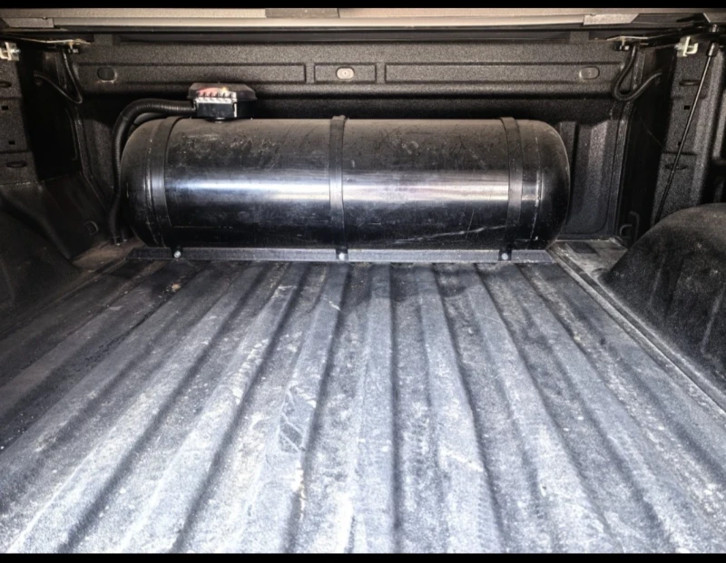 Chevrolet Silverado 6.2 High country - газова уредба Prince- Уникален, снимка 7 - Автомобили и джипове - 53182262