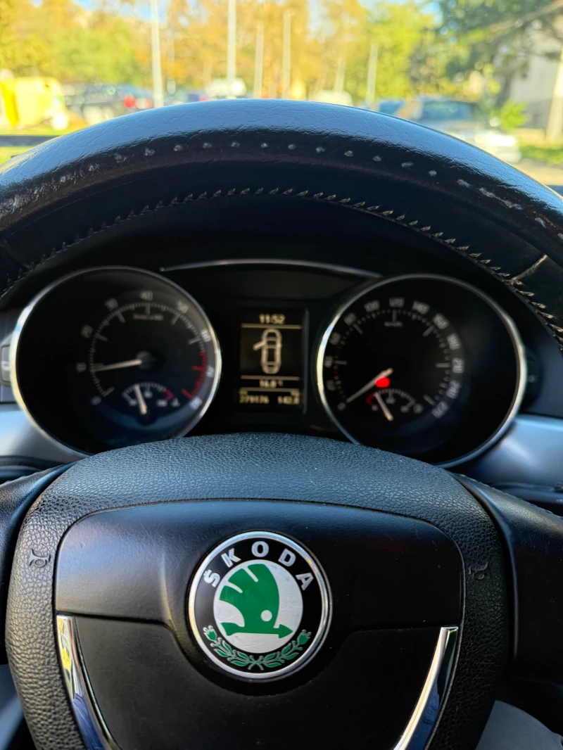 Skoda Superb, снимка 6 - Автомобили и джипове - 52588977