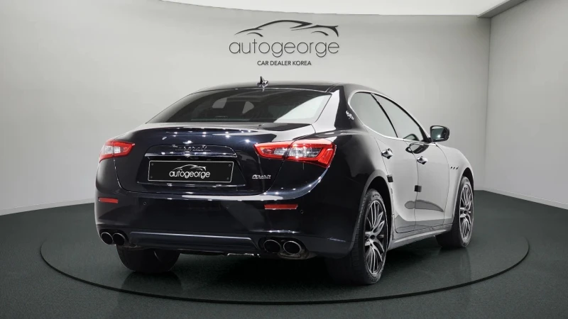 Maserati Ghibli 3.0 Sports , снимка 2 - Автомобили и джипове - 52447827