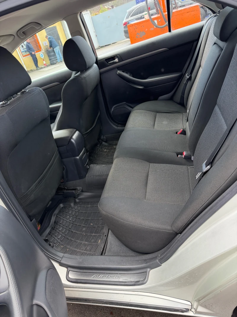 Toyota Avensis 2.0 D4d 126 коня, снимка 9 - Автомобили и джипове - 52492751