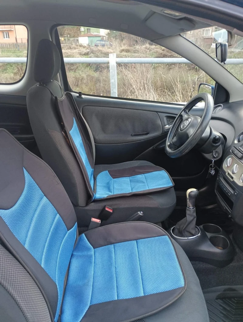Toyota Yaris 1.4 D-4D, снимка 8 - Автомобили и джипове - 52553379
