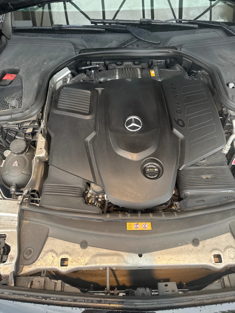 Mercedes-Benz E 400 4 MATIC, снимка 12 - Автомобили и джипове - 52695615