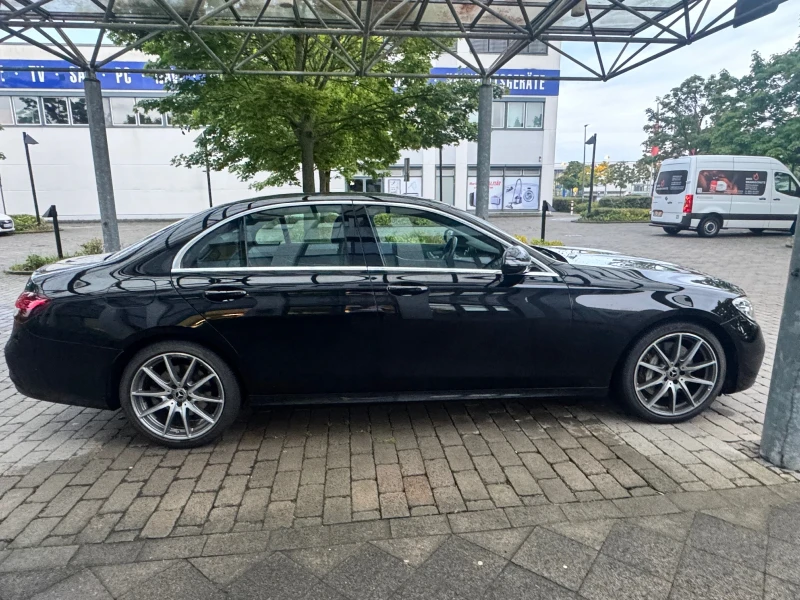 Mercedes-Benz E 400 4 MATIC, снимка 4 - Автомобили и джипове - 52695615