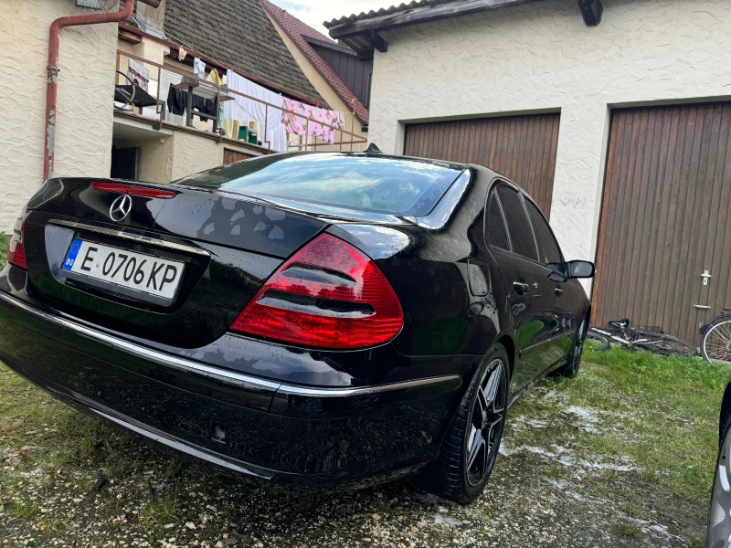 Mercedes-Benz E 320, снимка 8 - Автомобили и джипове - 52797152