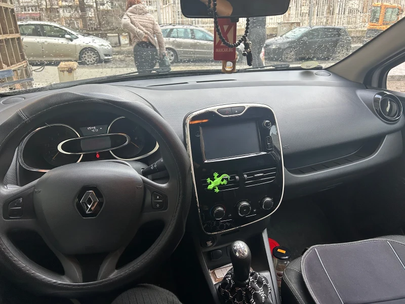 Renault Clio, снимка 4 - Автомобили и джипове - 53090835