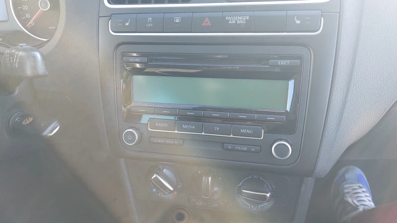 VW Polo, снимка 13 - Автомобили и джипове - 53167107