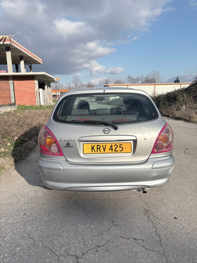 Nissan Almera 1.6, снимка 3 - Автомобили и джипове - 53361006