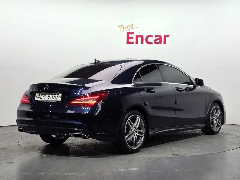 Mercedes-Benz CLA 220 Amg Line, снимка 3 - Автомобили и джипове - 55110646