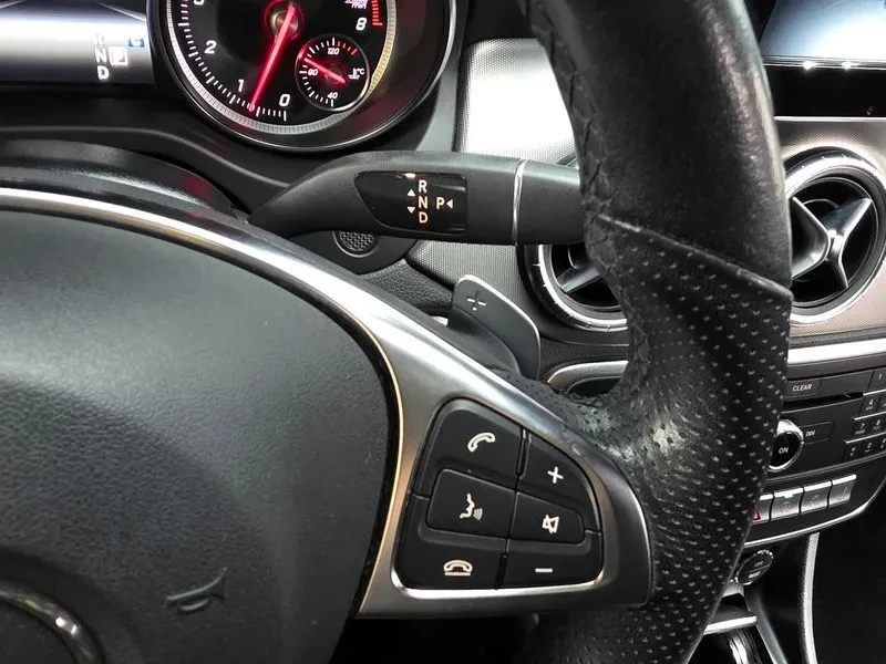 Mercedes-Benz CLA 220 Amg Line, снимка 17 - Автомобили и джипове - 55110646