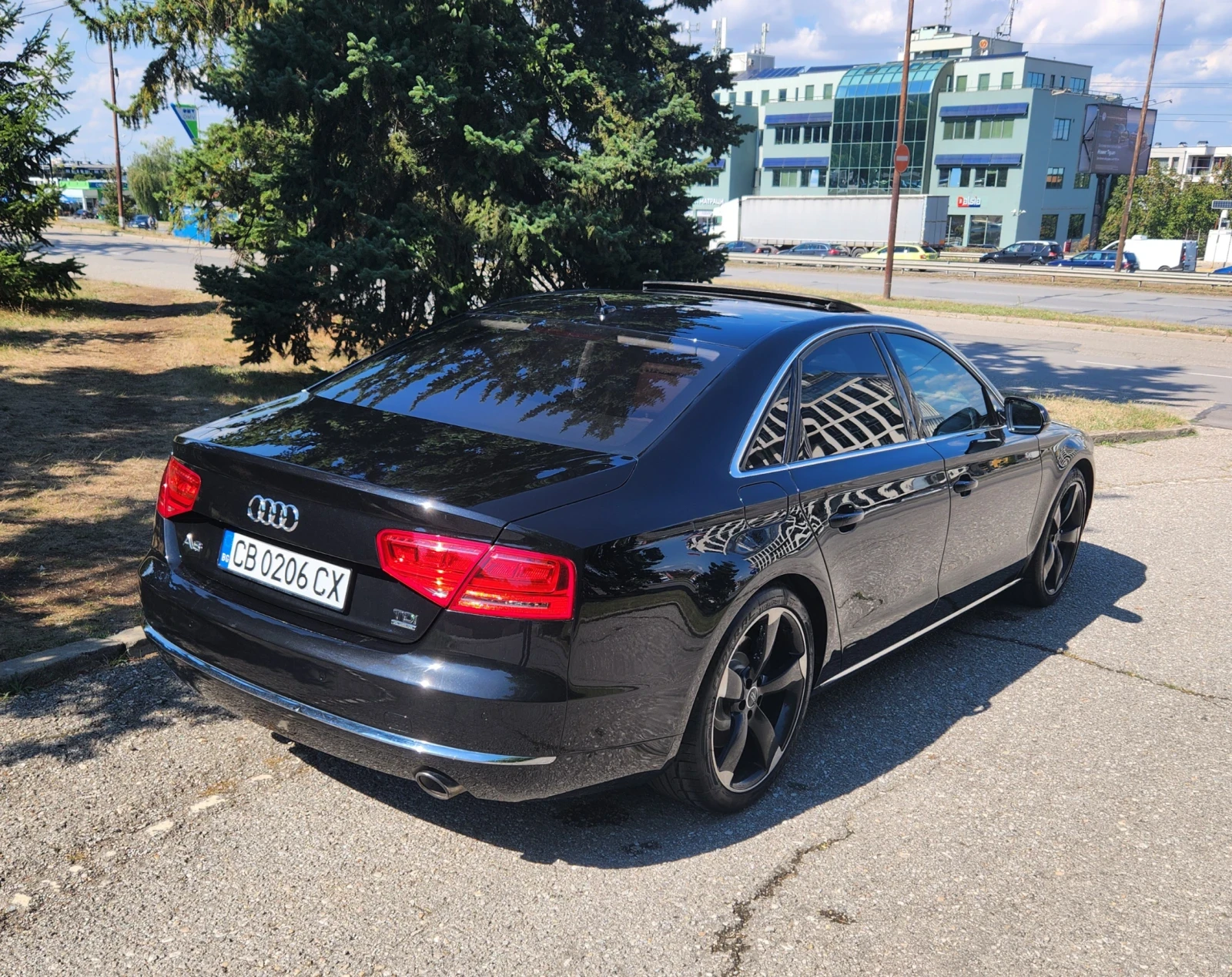 Audi A8 4.2TDI - изображение 3