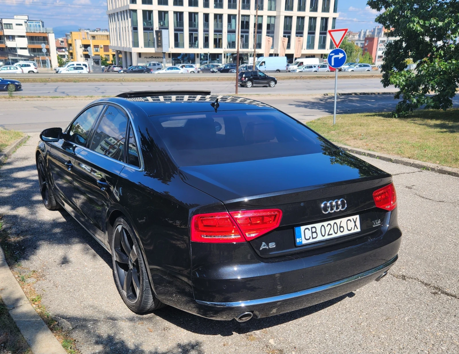 Audi A8 4.2TDI - изображение 4