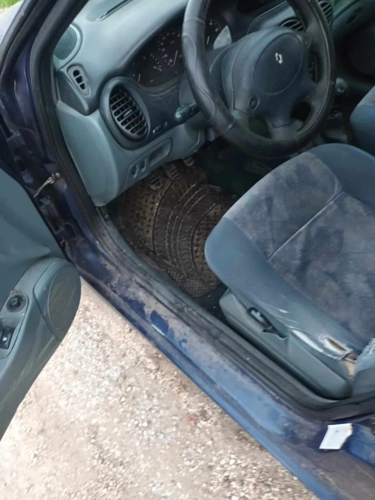 Renault Megane  - изображение 8