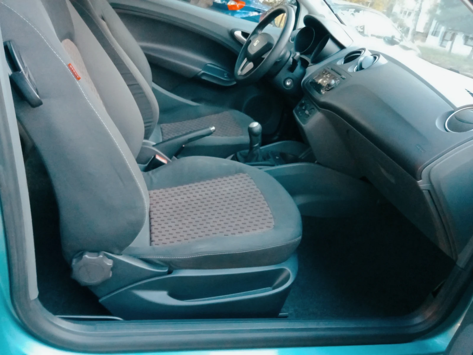 Seat Ibiza 1.2 70hp - изображение 10