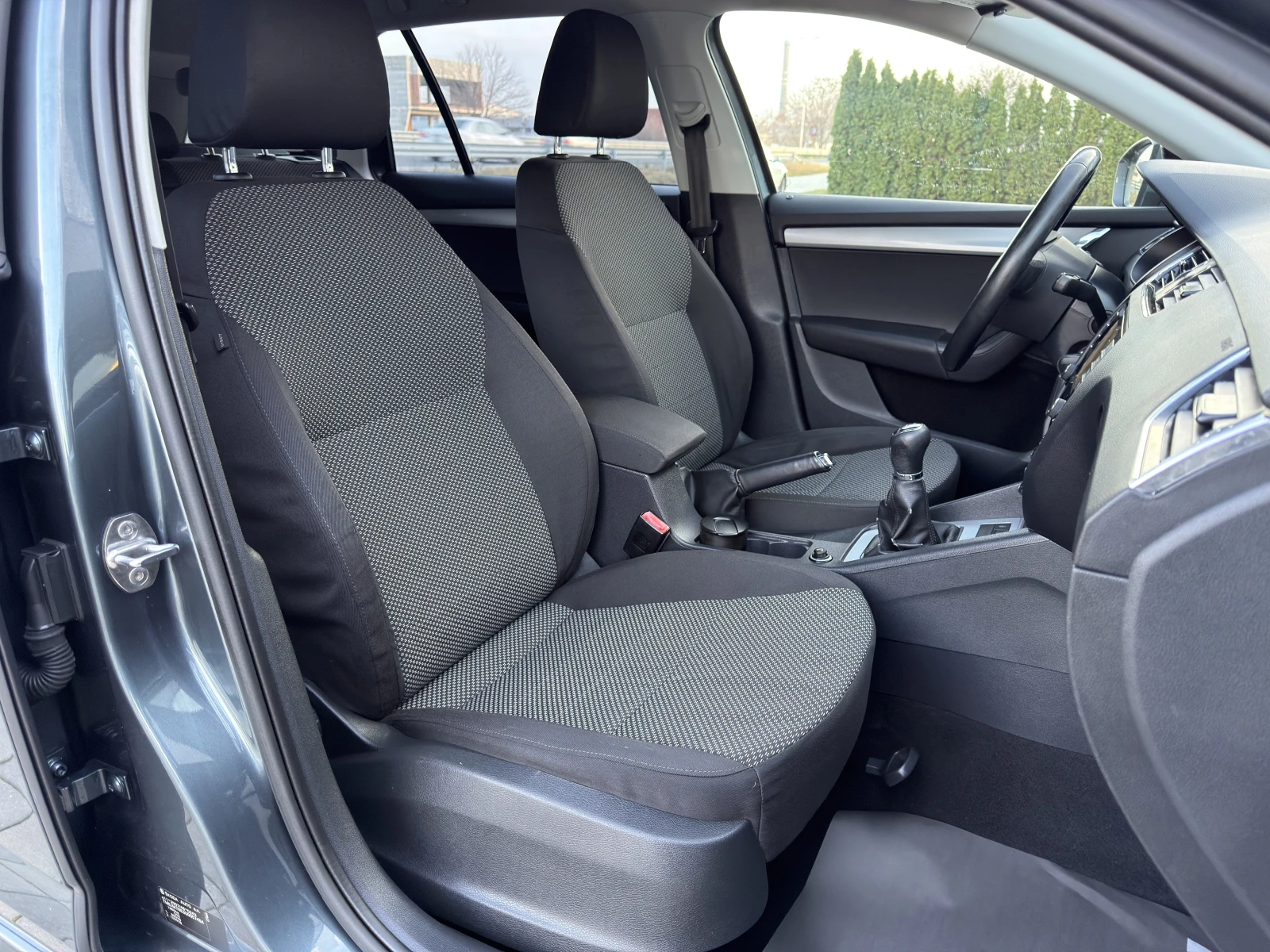 Skoda Octavia 1.4G-TEC-META�-NAVIGATION-����������-���������- | Mobile.bg � ����������� 12