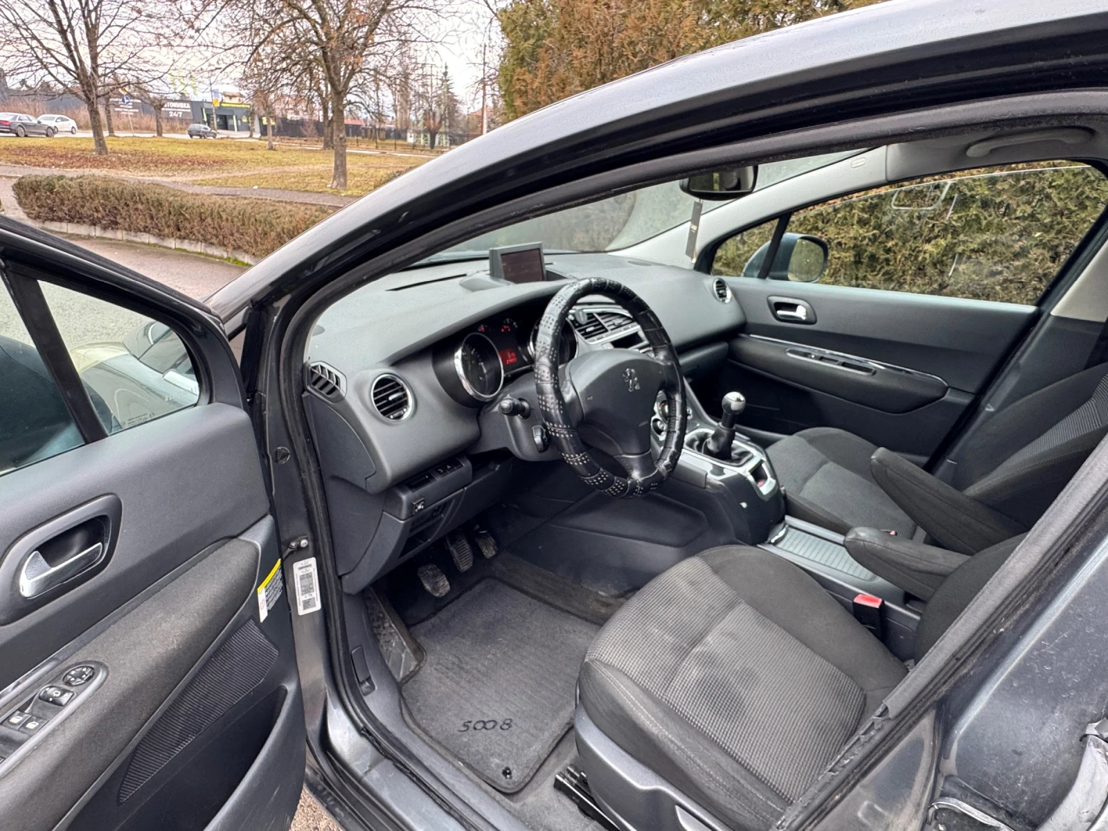 Peugeot 5008 Газ-Бензин продава се от собственик  - изображение 10