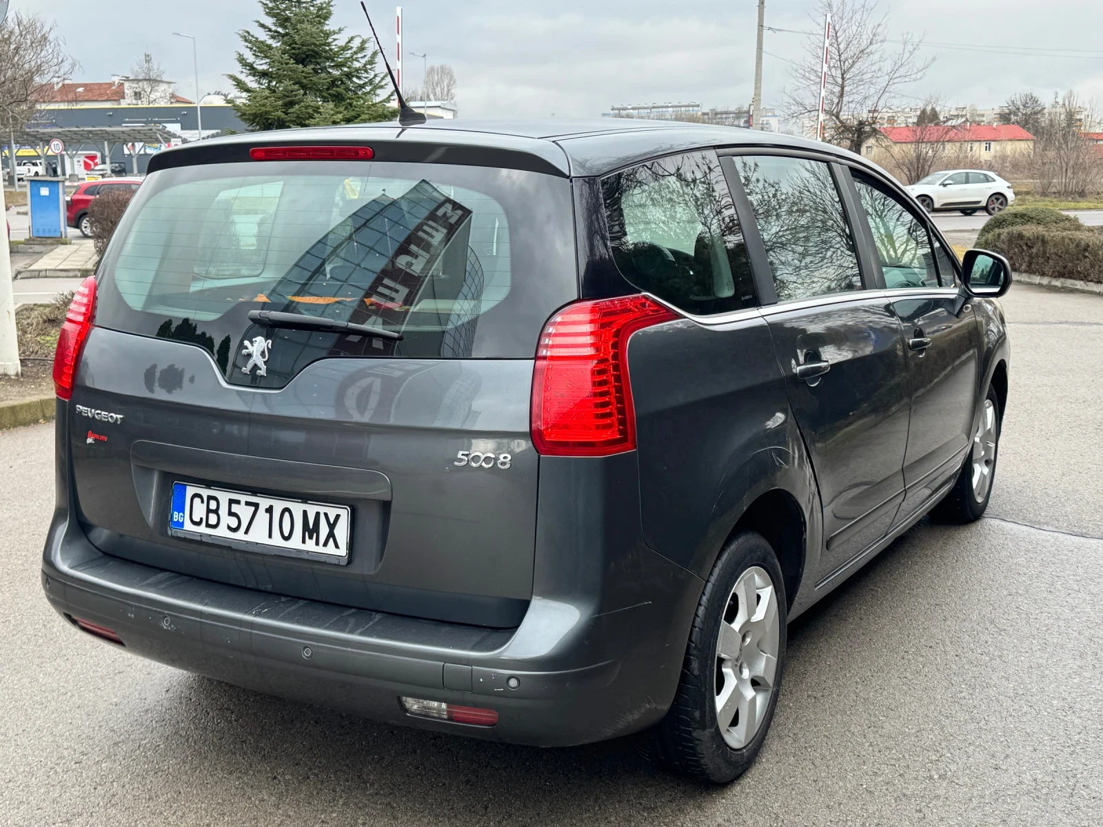 Peugeot 5008 Газ-Бензин продава се от собственик  - изображение 4